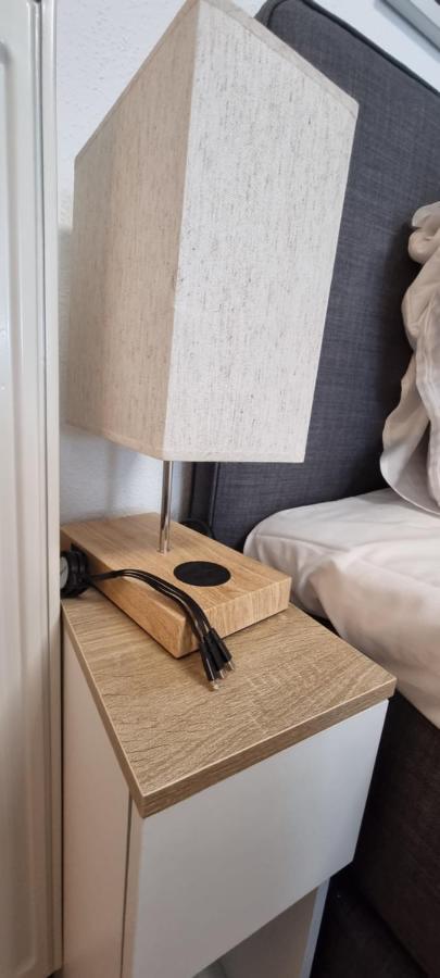 Federnest - Luxus-Studio - Kingsize Boxspringbett - Home-Office Mit Monitor Und Drucker - 11 Min Hbf Дуйсбург Экстерьер фото