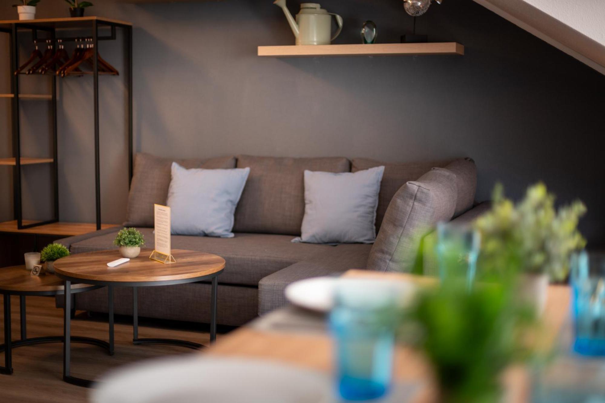 Federnest - Luxus-Studio - Kingsize Boxspringbett - Home-Office Mit Monitor Und Drucker - 11 Min Hbf Дуйсбург Экстерьер фото
